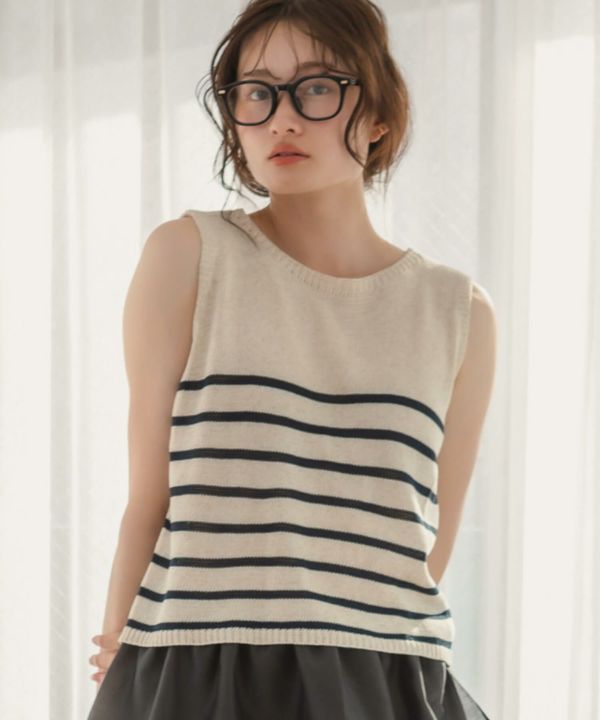 Short Sleeveless Strip Knit Top