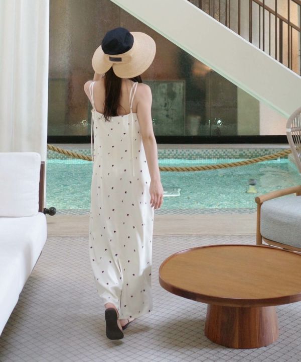 Nanami Original】Flower Embroidery Dress | HEILIS